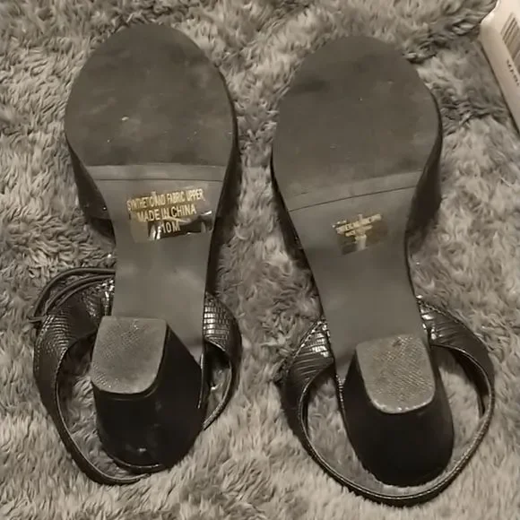 Angel Steps Black Textured Peep Toe Sandals! - Picture 8 of 13